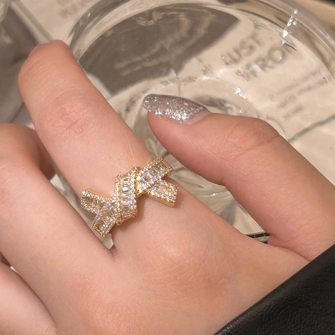 Schleife Verstellbarer Ring Kupferbasis Mit Baguette Und Runden Zirkonia Schmetterlingsknoten Design Luxus Schmuck Damen