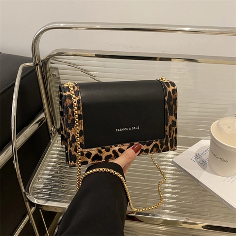 Chic Leopard Print Crossbody Bag PU Leather Gold Chain Splicing Small Shoulder Handbag For Women Modern Fashion