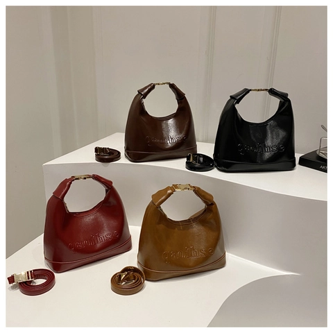 Damen PU Leder Hobo Tasche Retro Halbmond Schulter Handtasche Mit Goldener Schnalle Geprägter Buchstabe Minimalistisch