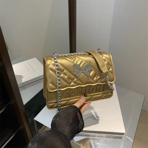 Borsa a Spalla da Donna in Pelle PU Trapuntata Con Decorazione Farfalla d'Argento Catena Tracolla Piccola Borsa Quadrata