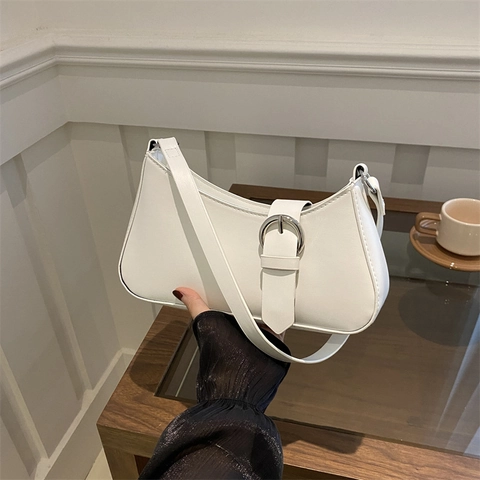 Bolso de Axila de Cuero PU para Mujer Bolso de Hombro Baguette Francés Con Hebilla de Metal Plateada Bolso de Moda Casual