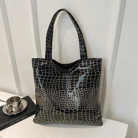 Women Large Capacity Tote Bag Glossy PU Leather Gold Crocodile Pattern Chic Ins Underarm Shoulder Bag Commuter Travel