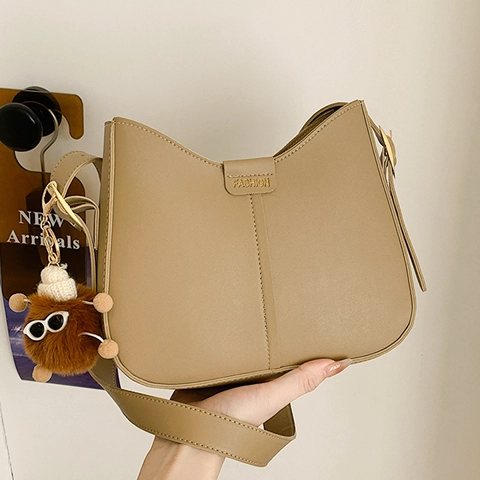 Women Crossbody Bag Vintage PU Leather Shoulder Bag Large Capacity Korean Style Minimalist With Plush Pendant