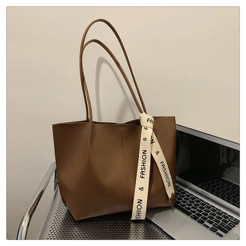 Vintage Women PU Leather Tote Bag Large Capacity Commute Shoulder Bag With Fashion Letter Ribbon Decor Retro Handbag