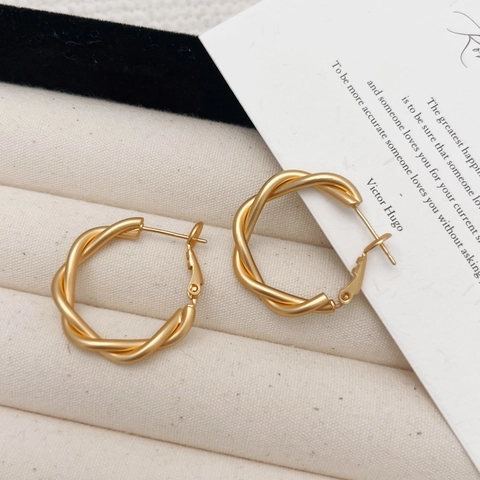 Pendientes De Aro Trenzados Cobre Cepillado Mate Con Poste De Plata Joyería Geométrica Elegante Para Mujeres