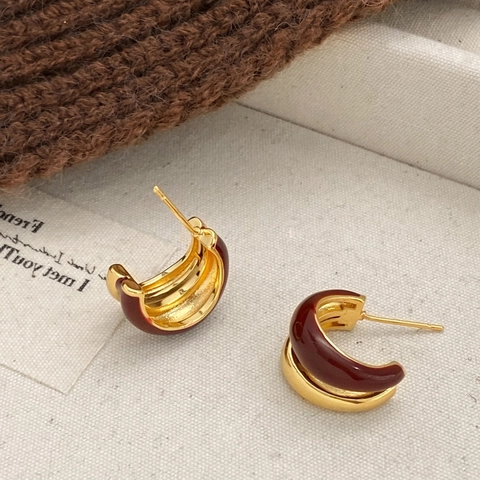 Orecchini A Cerchio A Forma Di C Rame Placcato Oro Smalto Rosso Colore A Contrasto Stile Vintage Geometrico Per Donna