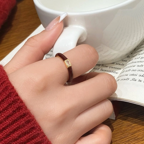 Französischer Retro Verstellbarer Ring Kupfer 18K Vergoldet Burgund Emaille Geometrischer Rechteckiger Zirkon Schmuck Damen