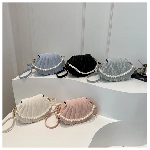Shell Shaped Crossbody Bag PU Leather Quilted With Artificial Pearl Handle Elegant Fashionable Handbag For Women Chic Shell Bag