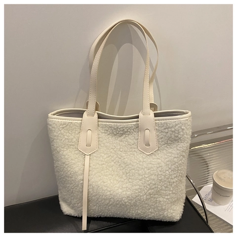 Women Vintage Sherpa Plush Tote Bag Large Capacity Solid Color Autumn Winter Faux Fur Shoulder Bag Commuting Handbag