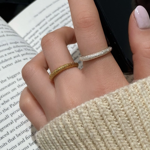 Unregelmäßiger Falten Ring Offen Kupfer Vergoldet Verstellbar Sternenstaub Textur Minimalistisches Nischen Design Schmuck Damen