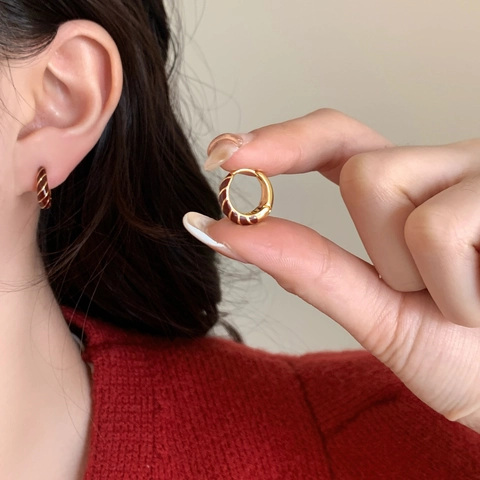 Französische Retro Rote Emaille Spiral Textur Creolen Gold Vergoldetes Kupfer Mit 925 Sterling Silber Ohrring Stecker