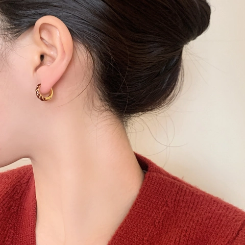 Französische Retro Rote Emaille Spiral Textur Creolen Gold Vergoldetes Kupfer Mit 925 Sterling Silber Ohrring Stecker