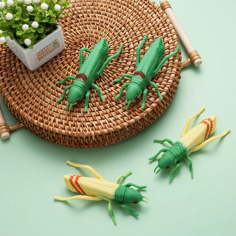 Creative Simulation Locust Grasshopper Shaped Ballpoint Pen Plastic Novelty Stationery Writing Tool For Kids Students