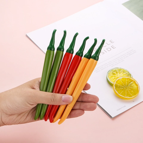 Creative Simulation Chili Pepper Shape Gel Pen Plastic Cute Red Green Yellow Pepper Writing Sign Pen For Office School Stationery