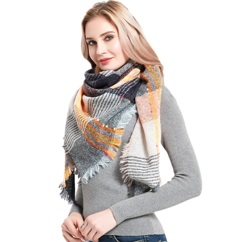 Women Plaid Triangle Scarf Polyester Tassel Shawl Wrap Vintage Checked Winter Warm Neck Kerchief Fashion Accessories