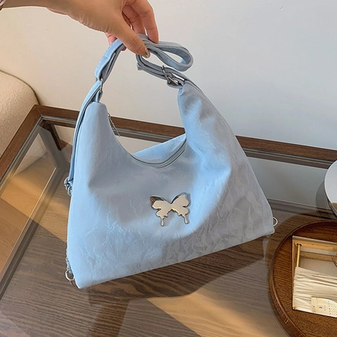Damen PU-Leder Plissierte Umhängetasche Mode Schmetterling Dekor Achseltasche Kette Große Kapazität Tote Daily Bag