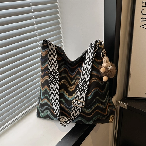 Bohemian Wave Pattern Knitted Shoulder Bag For Women Large Capacity Canvas Tote Bag With Wide Geometric Strap And Charm