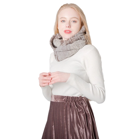 Women Casual Color Block Striped Knitted Snood Scarf Soft Warm Acrylic Infinity Loop Scarf Winter Outdoor Neck Warmer Wrap