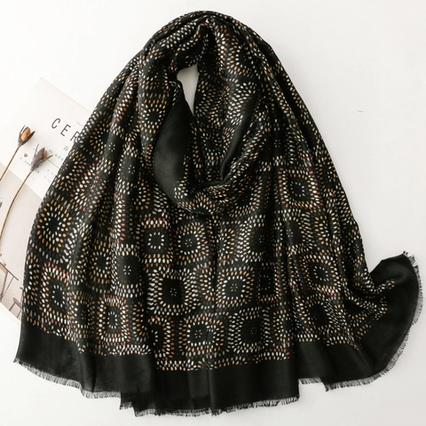 Vintage Ethnic Geometric Dot Print Scarf For Women Satin Shawl With Tassels Elegant Kaleidoscope Long Scarf Wraps