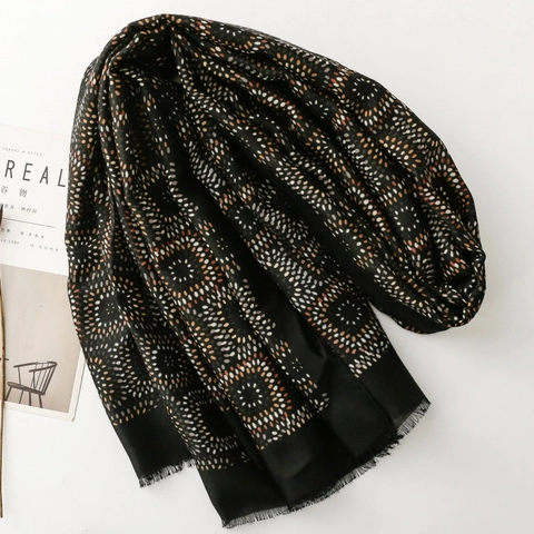 Vintage Ethnic Geometric Dot Print Scarf For Women Satin Shawl With Tassels Elegant Kaleidoscope Long Scarf Wraps