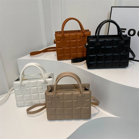Bolso De Mano Acolchado De Cuero PU Para Mujer Bolso De Hombro Minimalista Con Asa Superior Y Correa Ajustable Color Sólido