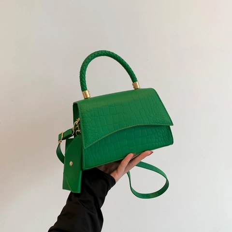 Sac à Main Femme en Cuir PU Motif Crocodile Poignée Tressée Petit Sac Carré Mode Sac à Bandoulière à Rabat Avec Mini Pochette