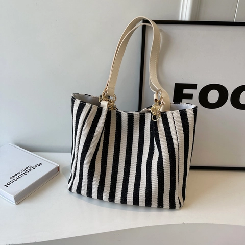 Gestreepte Canvas Tote Bag Grote Capacità Schoudertas Met Metalen Ketting Voor Dames Casual Mode Woon-Werkverkeer