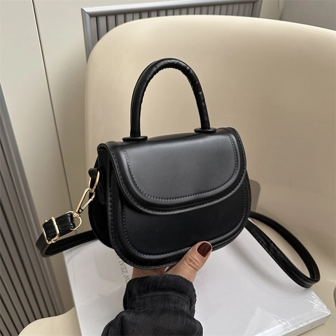 Bolso de Silla de Montar de Cuero PU Minimalista para Mujer Color Sólido Retro Bolso de Hombro Bandolera Con Asa Herrajes Dorados