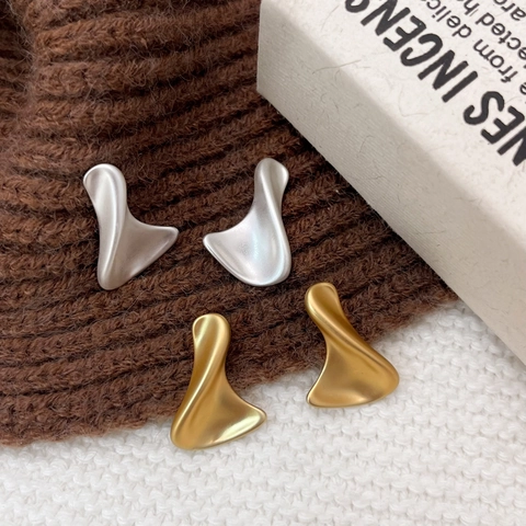 Matte Copper Earrings Irregular Twisted Geometric Fluid Minimalist Modern Sculptural Studs For Women