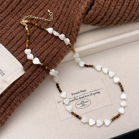 Vintage Tiger Eye Gemstone Heart Shell Beaded Necklace Gold Tone Spacer Minimalist Choker For Women