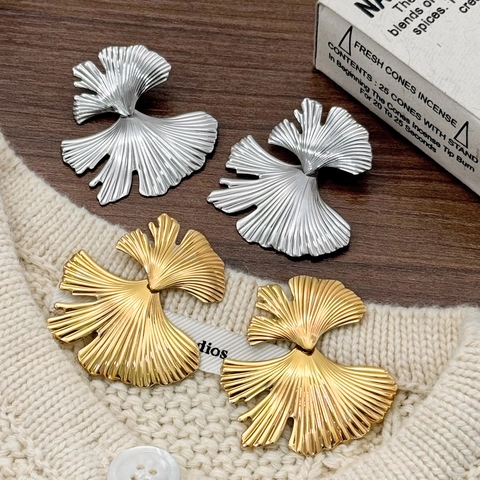 Overdreven Ginkgo Blad Oorbellen Koper Met 925 Sterling Zilveren Oorknopjes Elegante Op De Natuur Geïnspireerde Sieraden