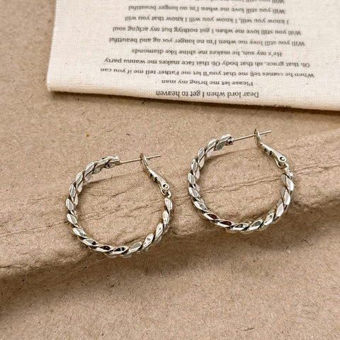 Orecchini A Cerchio Tondi Rame Texture Corda Elegante Oro Caffè Con Perno In Argento Sterling 925