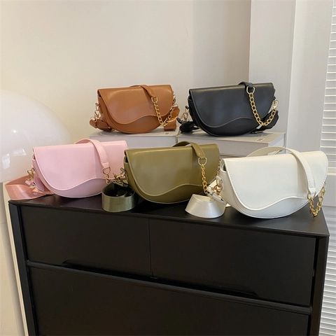 Retro Women PU Leather Saddle Shoulder Bag With Wide Woven Strap Gold Chain Wave Flap Versatile Crossbody Bag
