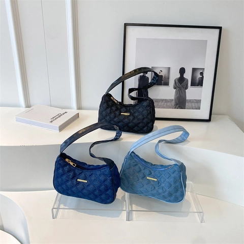 Trendy Denim Quilted Underarm Bag For Women Vintage Hobo Small Square Shoulder Bag With Gold Metal Decor Streetwear Style