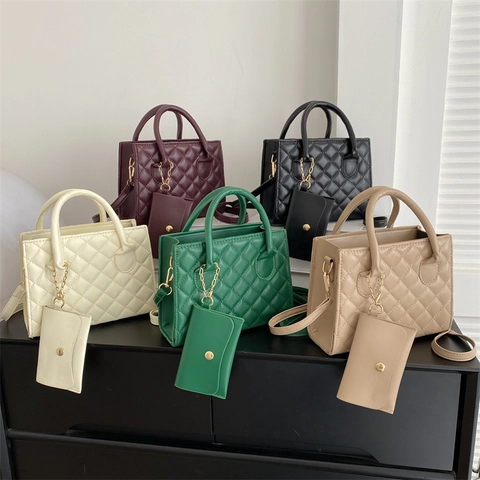 Quilted PU Leather Handbag With Pouch Small Square Crossbody Bag For Women Fashion Casual Vintage