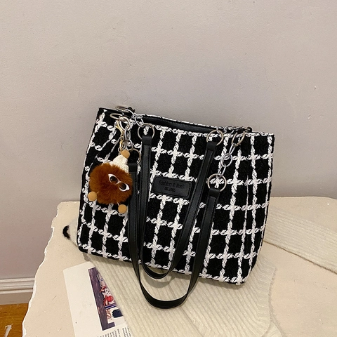 Sac Cabas Femme Retro En Laine à Carreaux Grande Capacité Sac à Bandoulière Avec Chaîne En Métal Et Porte-Clés Monstre Peluche