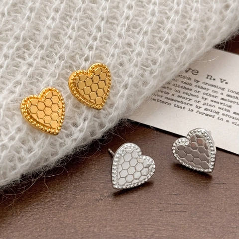 Pendientes De Corazón Bañados En Oro De 18K Textura De Panal Joyería De Cobre Retro Con Poste De Plata De Ley 925