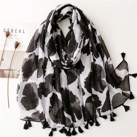Grand Foulard Châle Femme Imprimé Fleurs Encre Noir Blanc Pompons Voile Polyester Léger Protection Solaire Plage Élégant