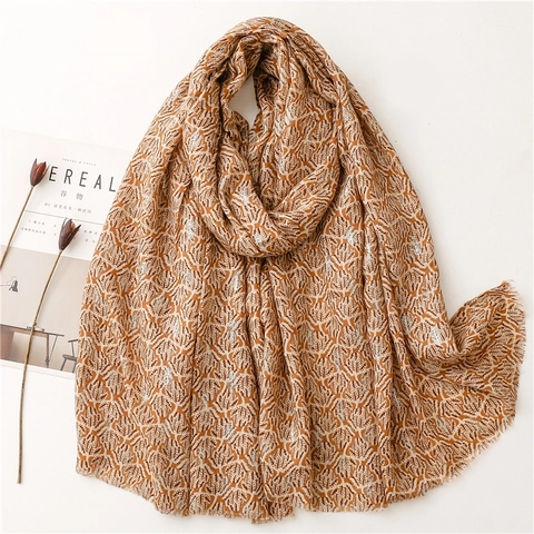 Femmes Longue Écharpe Châle Imprimé Feuilles Marquage À Chaud Polyester Satin Coton Chaud Protection Solaire Bords Effilochés