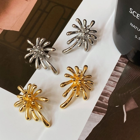 Orecchini In Rame Con Design A Fuoco D'artificio Esagerato Borchie Geometriche Di Lusso Per Donna Accessorio Di Moda High End
