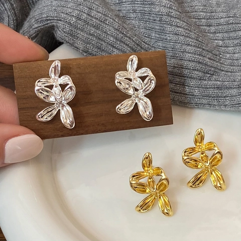 Floral Stud Earrings With Copper Earring Post 3D Flower Minimalist Elegant Jewelry For Women