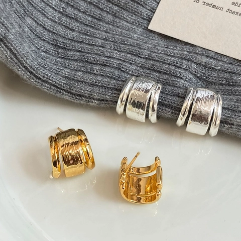 C-Form Creolen Gebürstetes Hohles Mehrschichtiges Messing Mit 925 Sterling Silber Ohrstecker Französisch Retro Minimalistischer Schmuck Für Damen