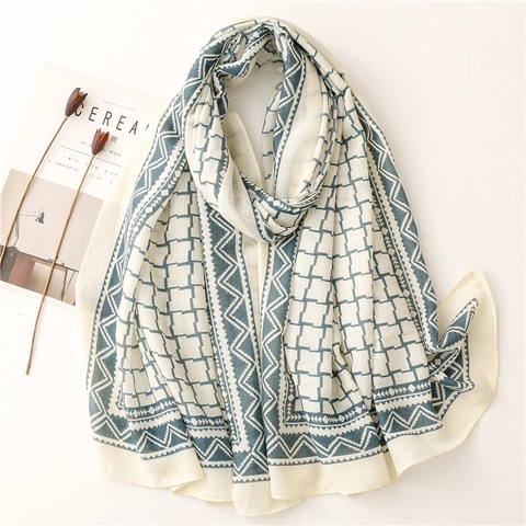 Women Geometric Print Shawl Scarf Lightweight Polyester Grid Pattern Soft Elegant Wrap For Sunscreen And Warmth