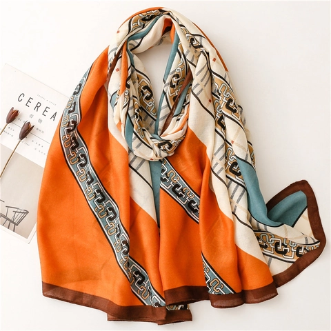 Geometric Chain Print Scarf Shawl Lightweight Polyester Satin Feel Vintage Elegant Large Travel Sunscreen Wrap