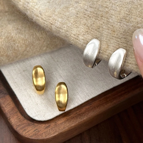 Pendientes De Aro De Cobre Para Mujer Metal Mate Cepillado Geométrico Hebillas De Oreja Estilo Retro De Alta Gama