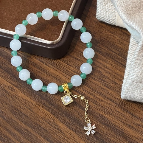 Bracciale Perline Giada Bianca Aventurina Verde Lega Placcata Oro 14K Zirconia Fiore Ciondolo Retrò Elegante Gioielli Donna