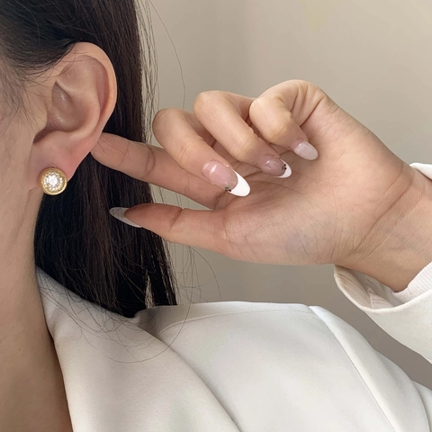 Retro Runde Ohrstecker Kupfer Vergoldet Mit Zirkon Halo Radiale Textur Eleganter Minimalistischer Schmuck Für Damen