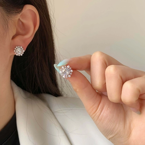 Orecchini A Lobo A Fiore In Zircone Con Künstliche Perle Artificiali E Perno In Rame Per Donna Gioielli Eleganti Regalo