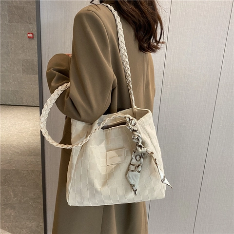 Woven Tote Bag Große Kapazität Schachbrettmuster Schulterhandtasche Mit Satinnschal Chic Lässig Für Frauen