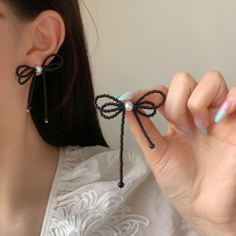 Orecchini A Lobo Con Fiocco Di Perline E Nappa Con Perla Artificial Sintetica E Perno In Rame Fatti A Mano Eleganti Da Donna